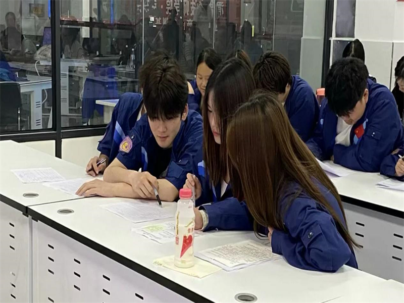 图片3.jpg 图片3.jpg