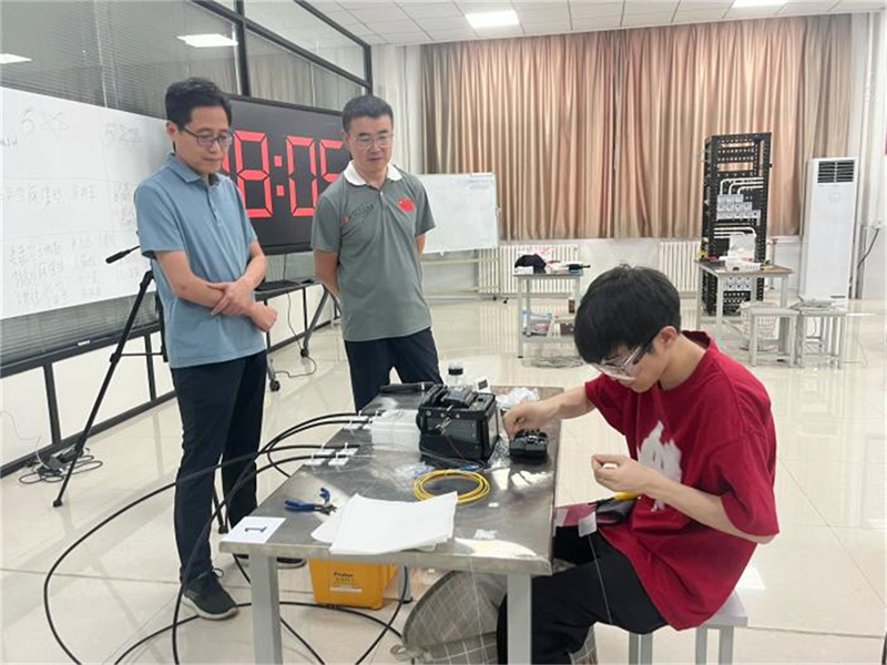 图片2.jpg 图片2.jpg