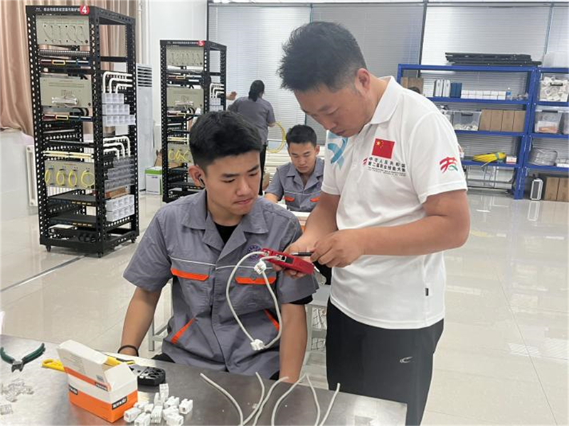 图片5.jpg 图片5.jpg