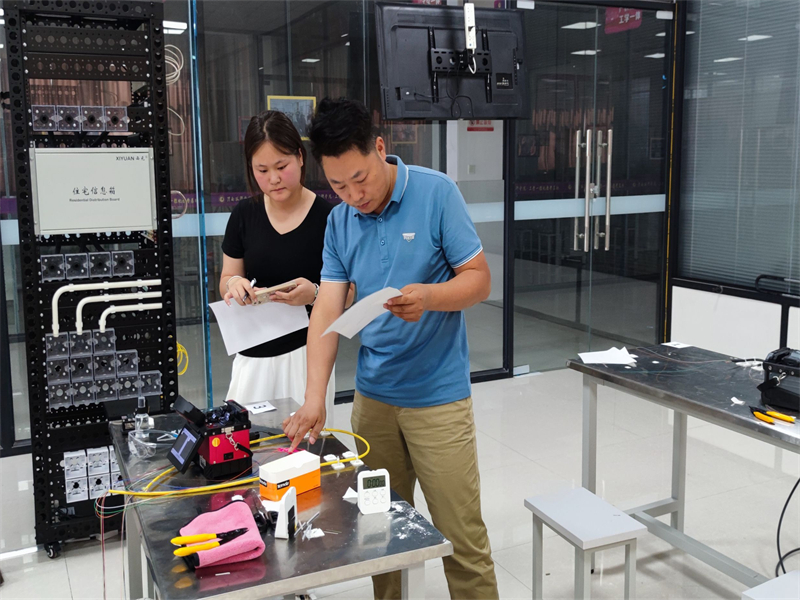 V5bCAAxODU0MjgyNoltemZOknoh.jpg V5bCAAxODU0MjgyNoltemZOknoh.jpg