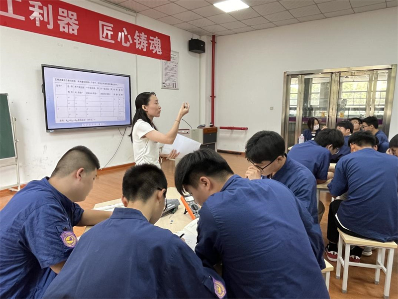 图片2.jpg 图片2.jpg