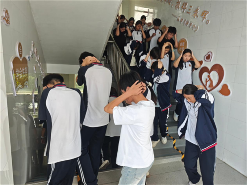 2026-7-3地震逃生演练通讯�?1)547.png 2026-7-3地震逃生演练通讯�?1)547.png